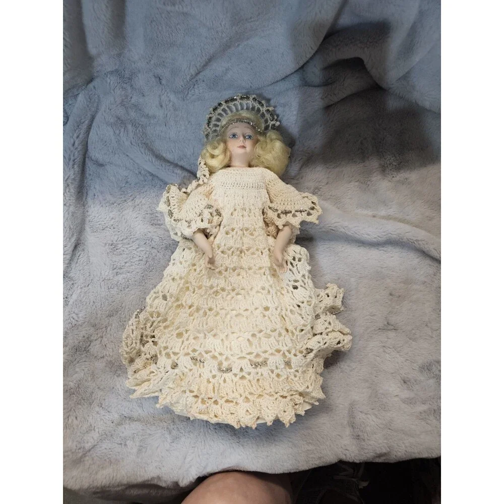 Angel Hand Crochet, Starched Tree Topper